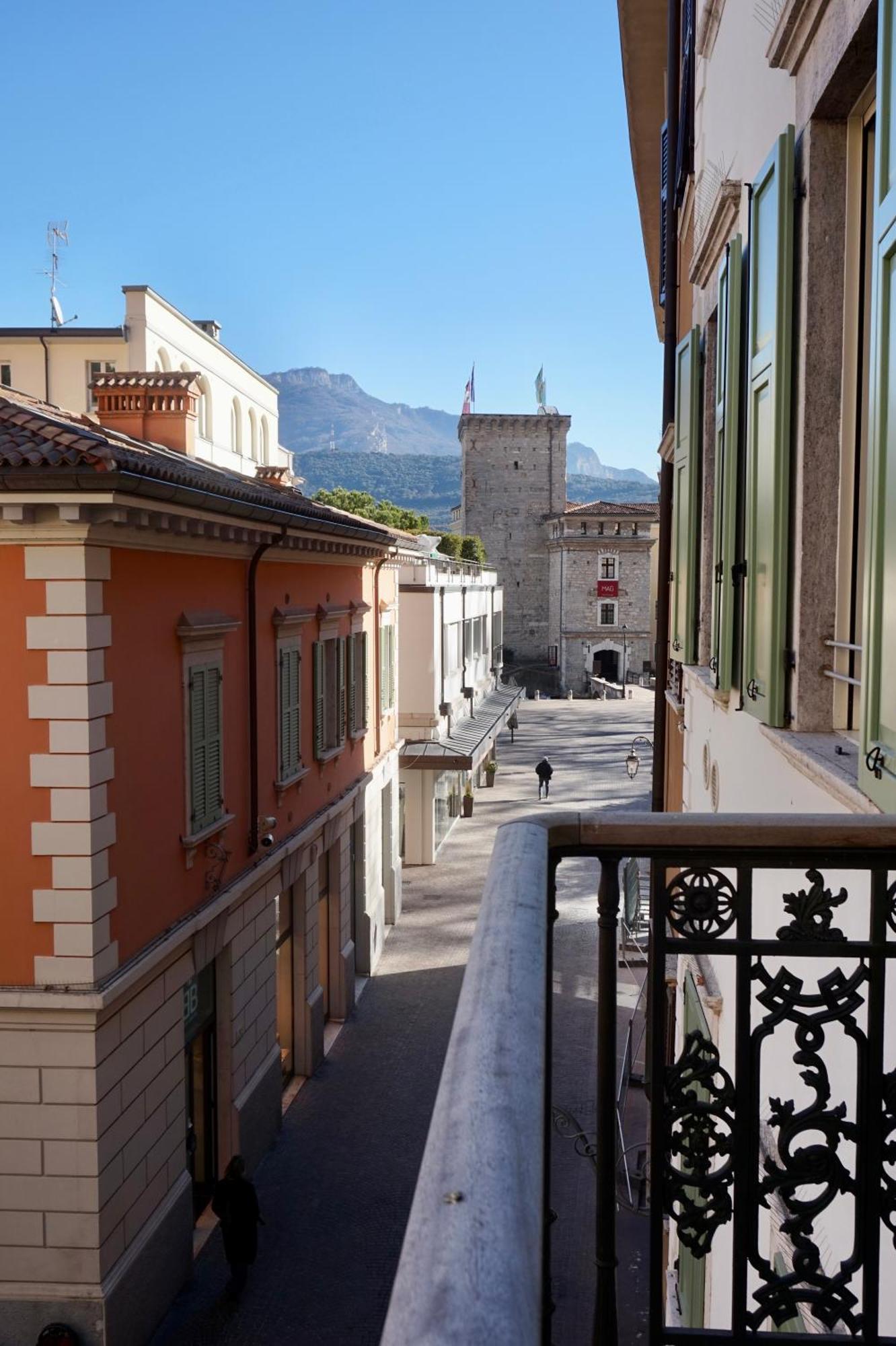 Appartamento Dolce Vita Riva del Garda Ngoại thất bức ảnh